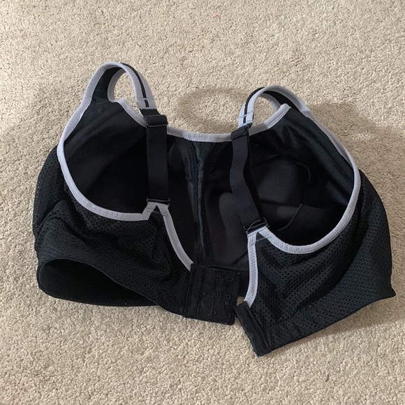 Shock Absorber Sports bra - Picture 2 of 2